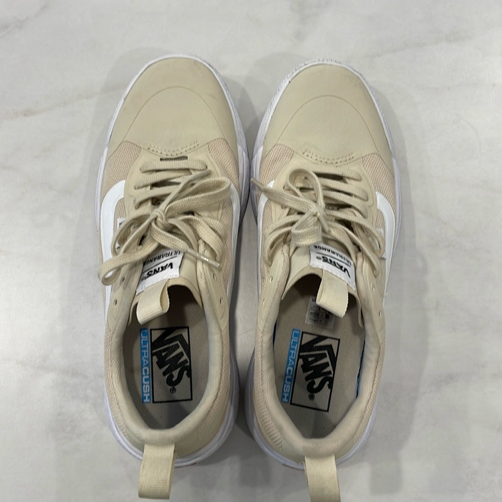 NEW only worn to try on Vans ultrarange tan